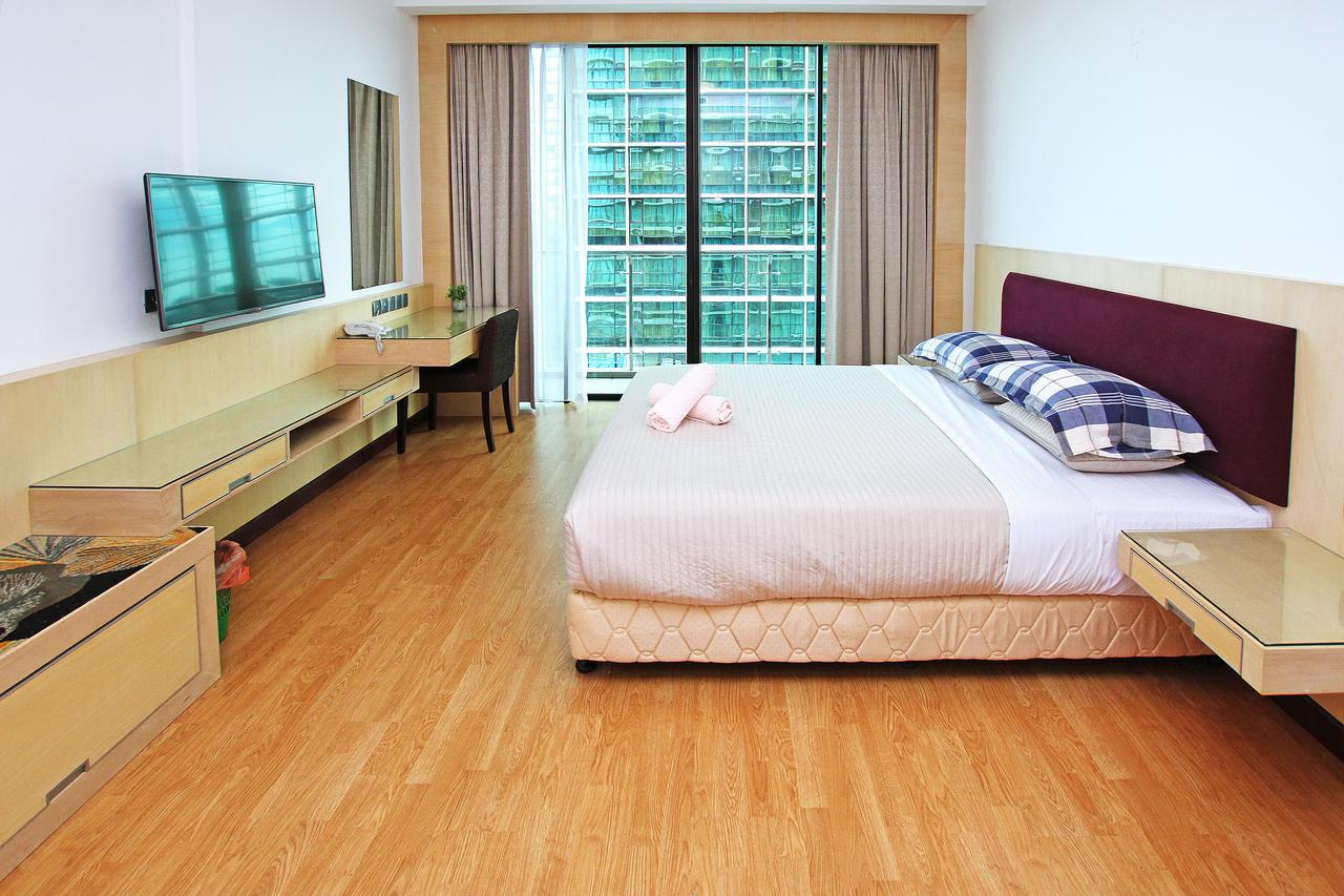Bernard Holiday Home @ Imperial Suites Кучінг Екстер'єр фото