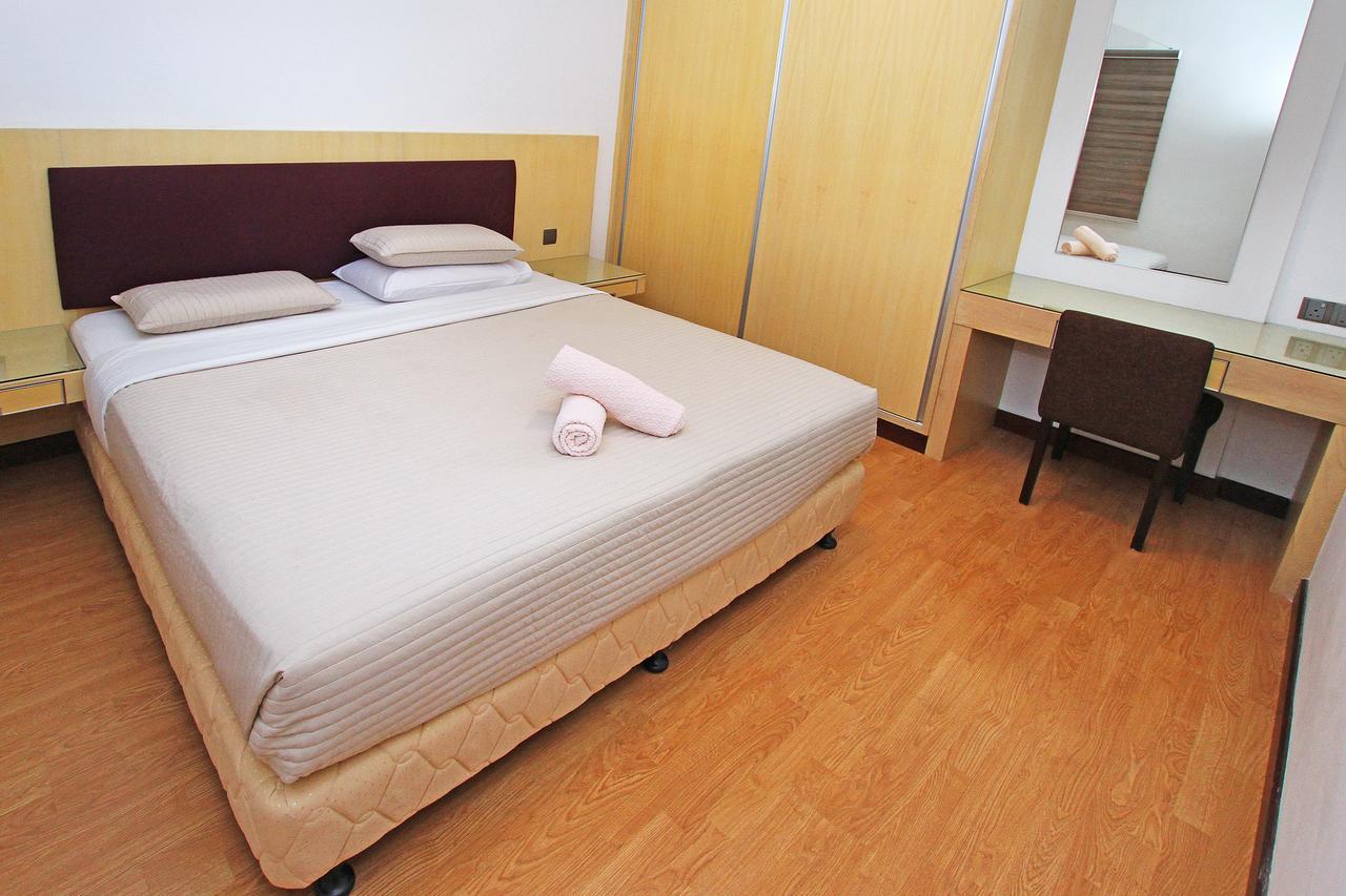 Bernard Holiday Home @ Imperial Suites Кучінг Екстер'єр фото
