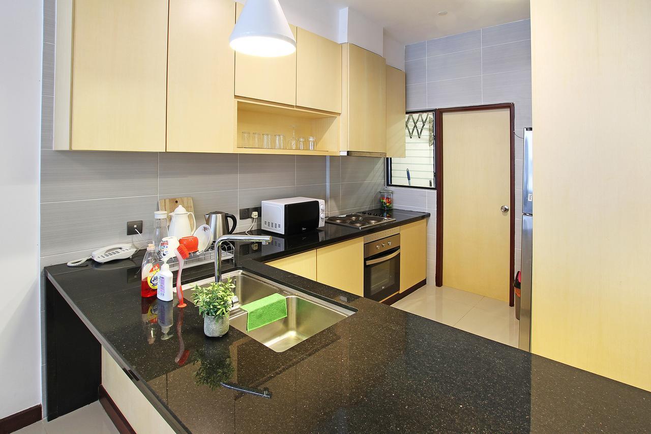 Bernard Holiday Home @ Imperial Suites Кучінг Екстер'єр фото