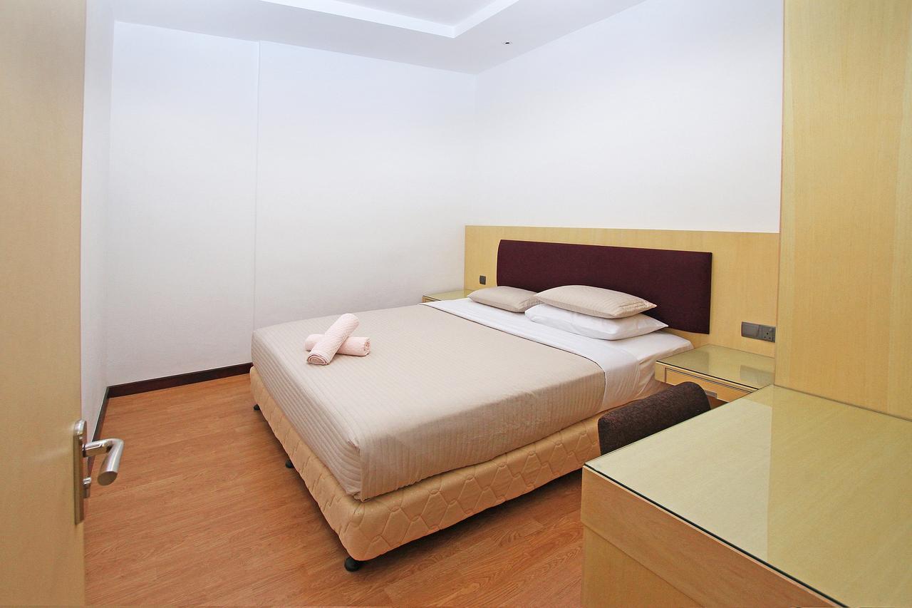 Bernard Holiday Home @ Imperial Suites Кучінг Екстер'єр фото